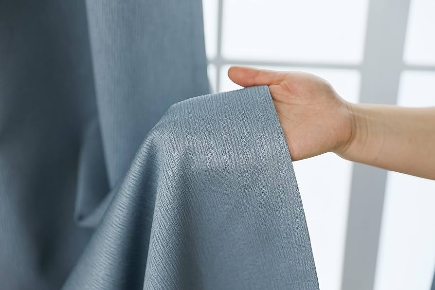 Métodos Adecuados para Lavar Cortinas Blackout Engomadas